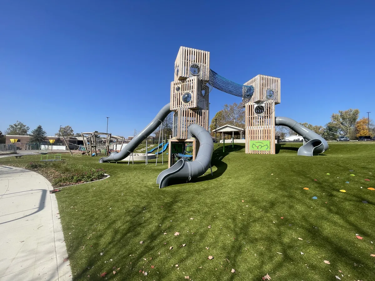 Playground Grass Ultra