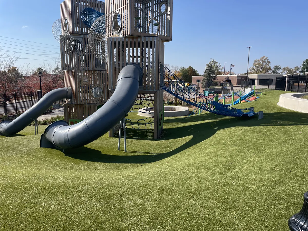 Playground Grass Ultra