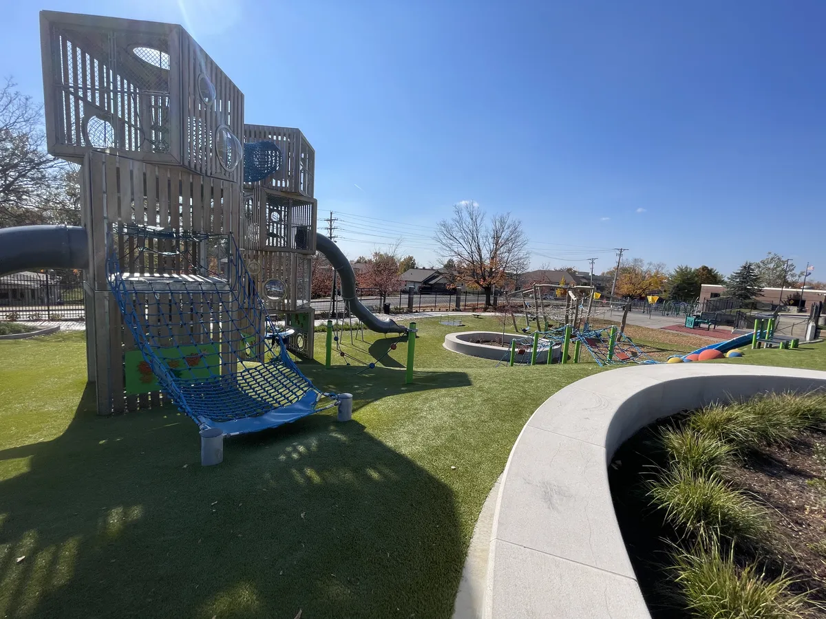Playground Grass Ultra