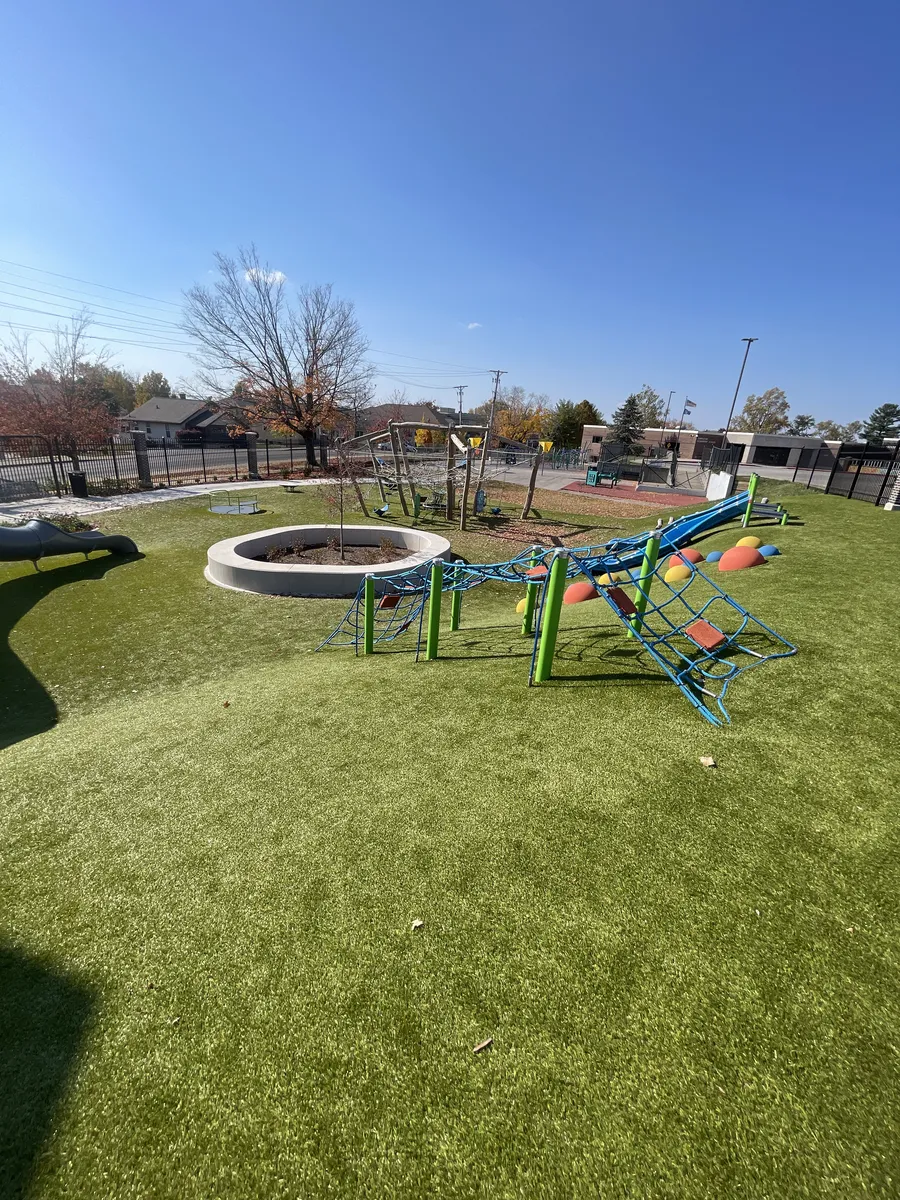 Playground Grass Ultra