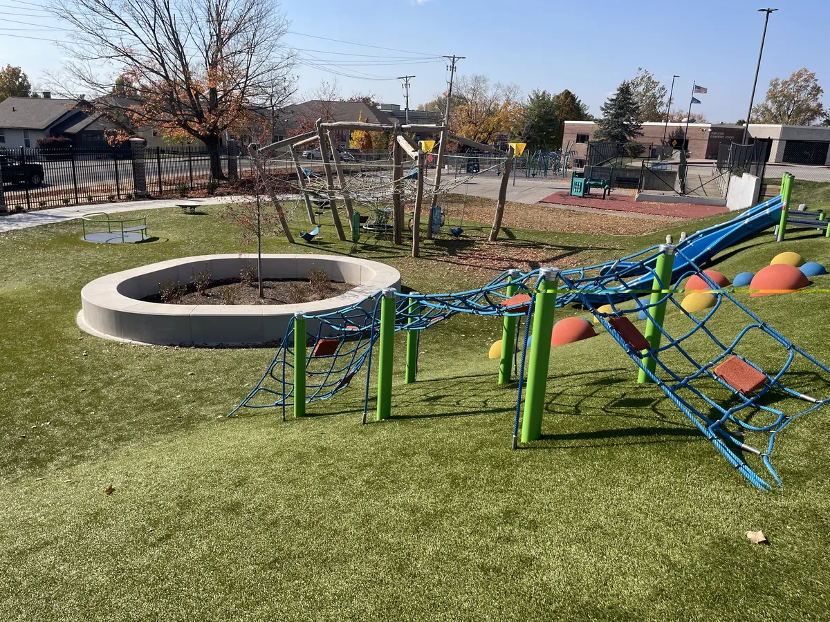 Playground Grass Ultra